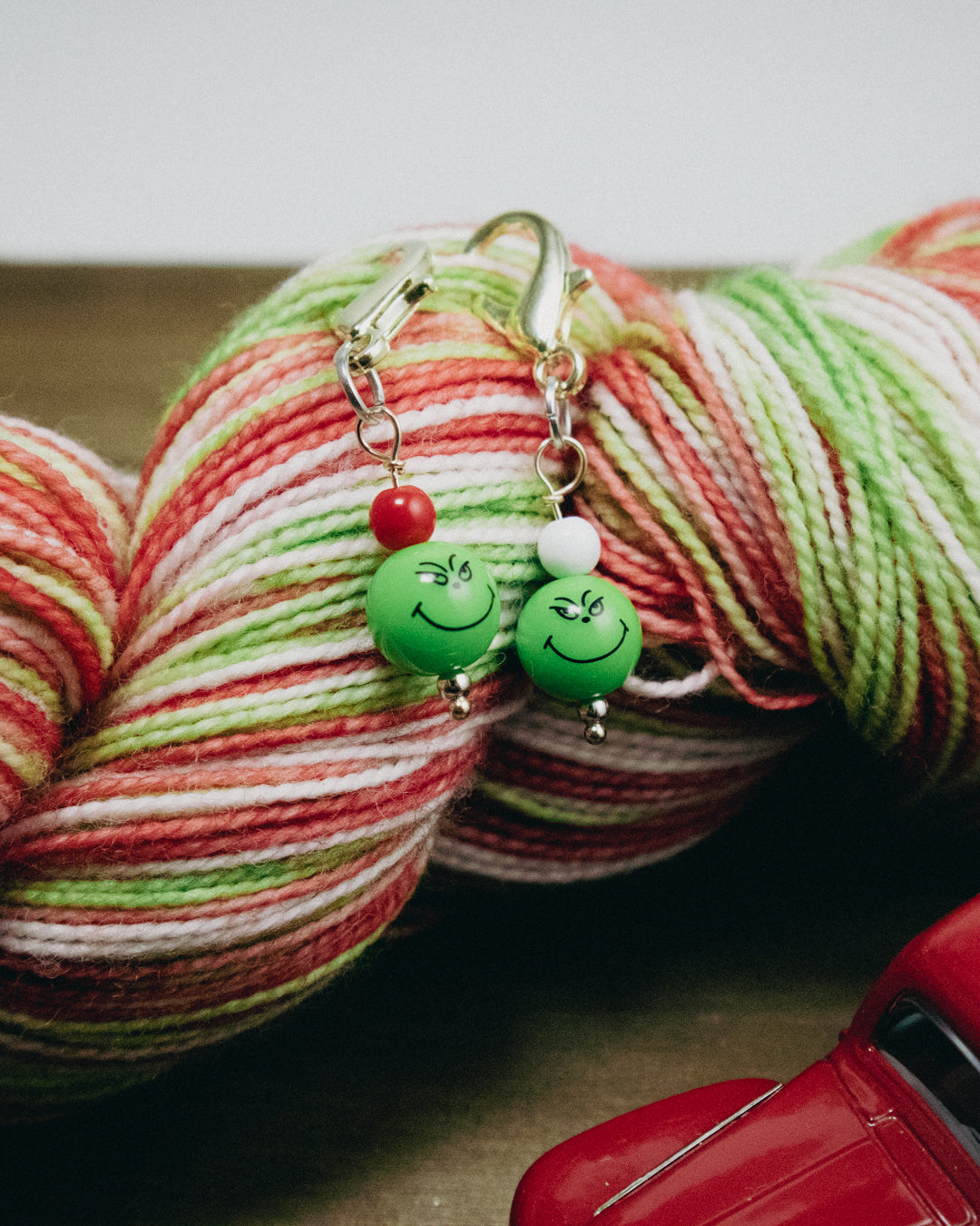 Grinch Stitchmarkers